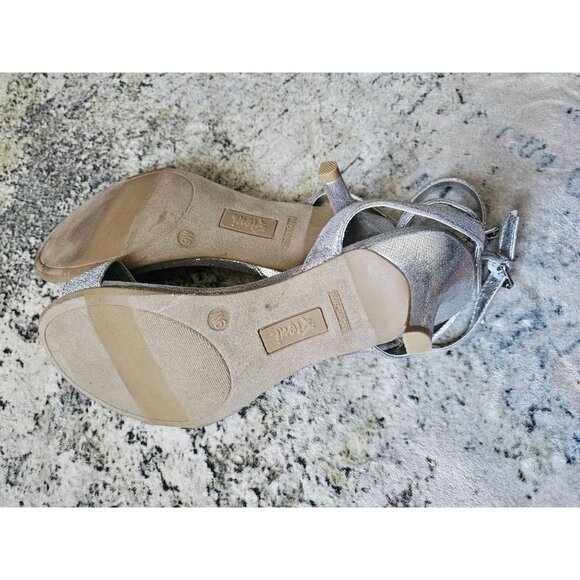 Fiony silver kitten heel sandal size 9w glitter strappy - Picture 4 of 6